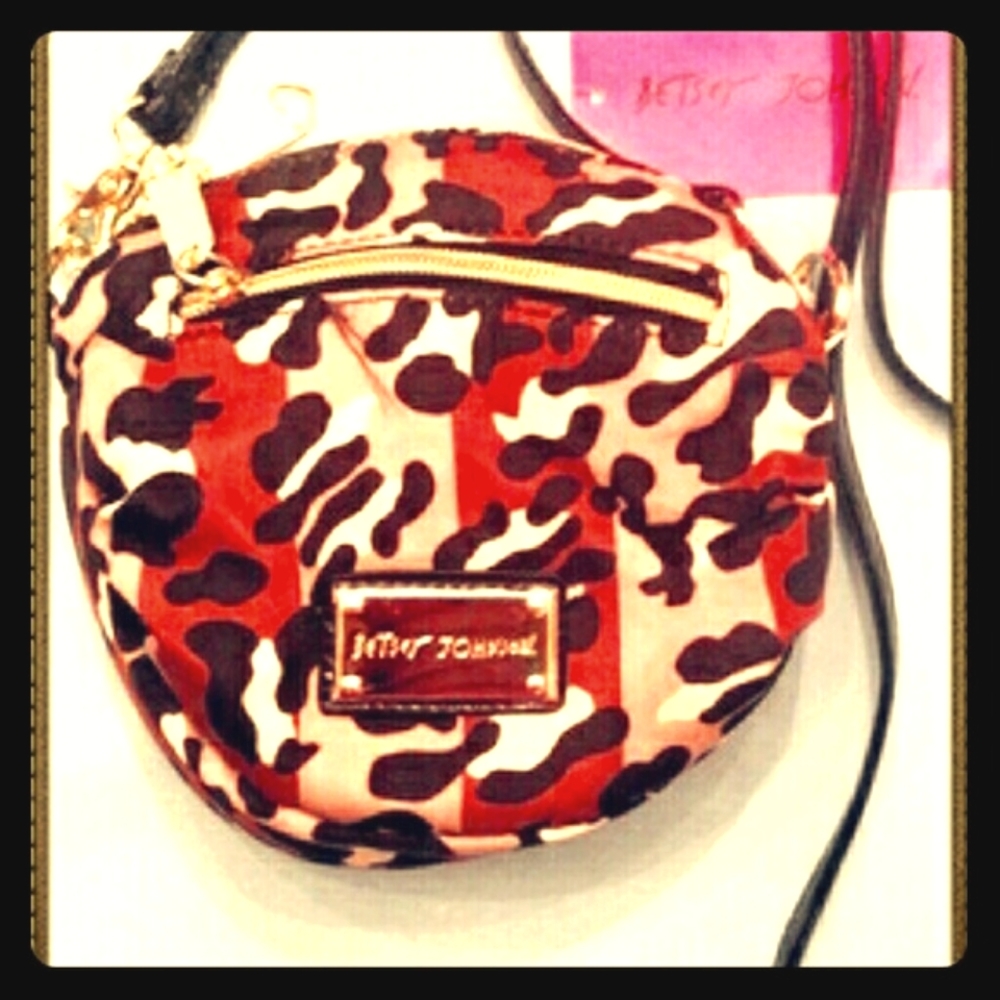 NWT Betsy Johnson Mini Crossbody - Cheetah Print